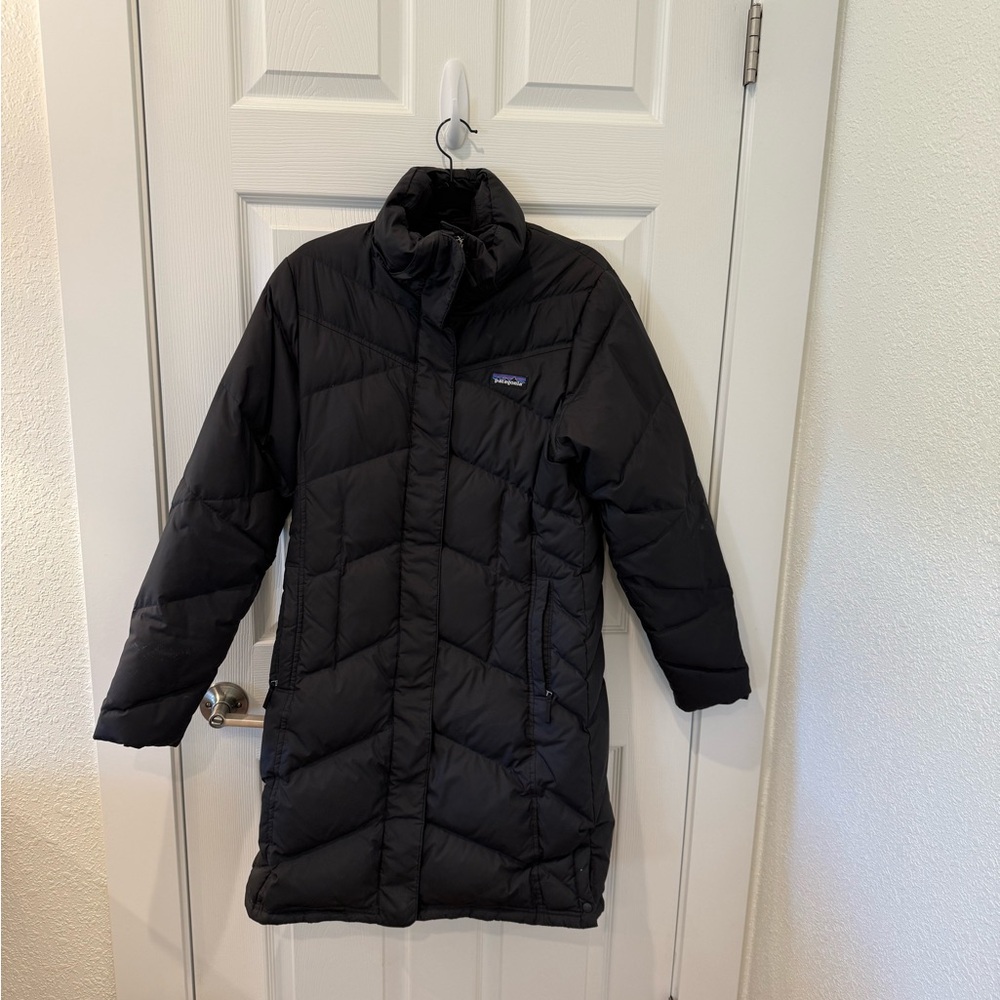 Patagonia Women's Long Black Puffer Jacket
